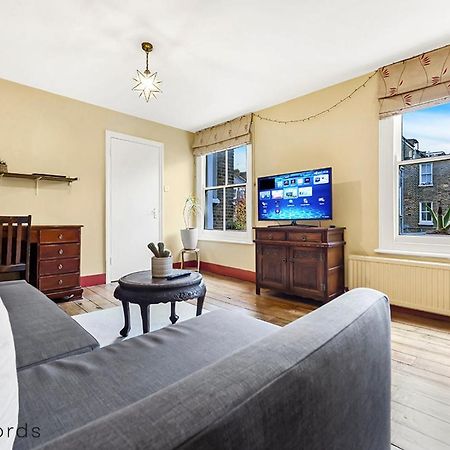 Peaceful 2-Bedroom Flat Near Queens Park Station Londres Exterior foto