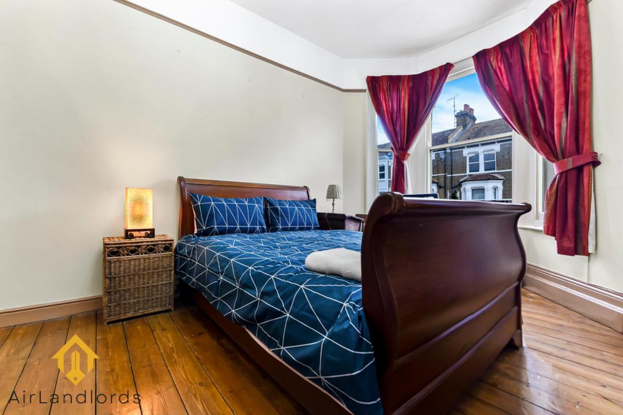 Peaceful 2-Bedroom Flat Near Queens Park Station Londres Exterior foto