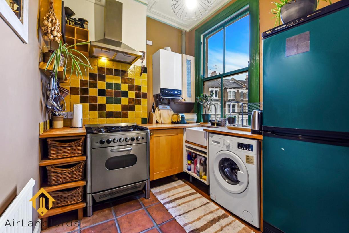 Peaceful 2-Bedroom Flat Near Queens Park Station Londres Exterior foto